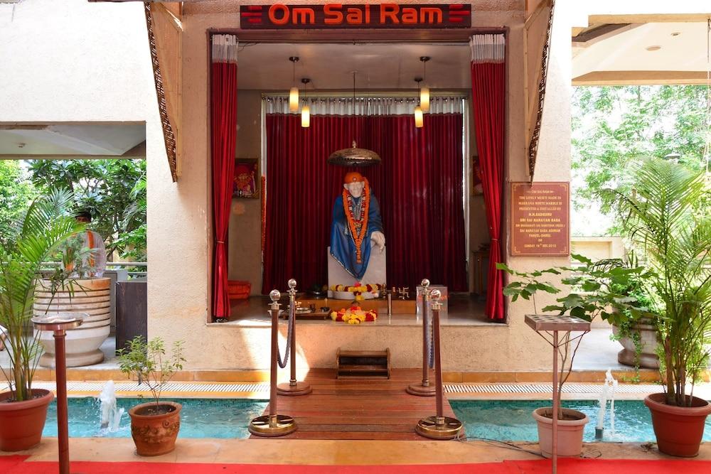 St Laurn The Spiritual Resort Shirdi Exterior photo